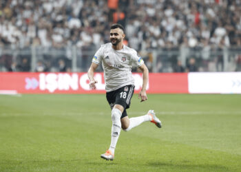 Takım arkadaşları Ghezzal’ı unutmadı