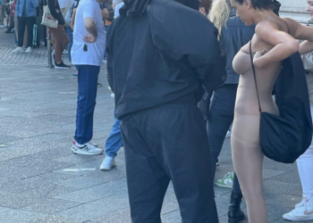 ABD'li Rapçi Kanye West ve eşi, ilginç kıyafetleriyle Türk dönercinin kuyruğunda görüldü