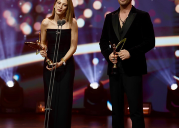 Altın Kelebek'te şıklık geçidi! Ünlü isimler adeta birbirleriyle yarıştı