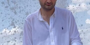 Babasının 'Yardımları reklam için yapıyor' dediği CZN Burak, artık gülmediği videolar paylaşıyor