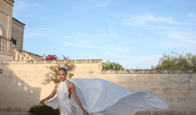 Burcu Esmersoy, Kendisinden 16 Yaş Küçük İş İnsanı Nazım Akmandil ile Evlendi