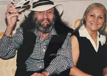 Cem Karaca'nın eşi İlkim Karaca, çekimlerine başlanan filmin durdurulması için mahkemeye başvurdu