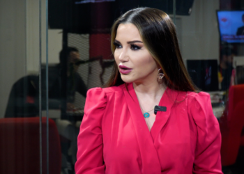 'Eş değiştirmek için özel gemiler var' diyen Esra Ezmeci, danışanının yaşadıklarını anlattı