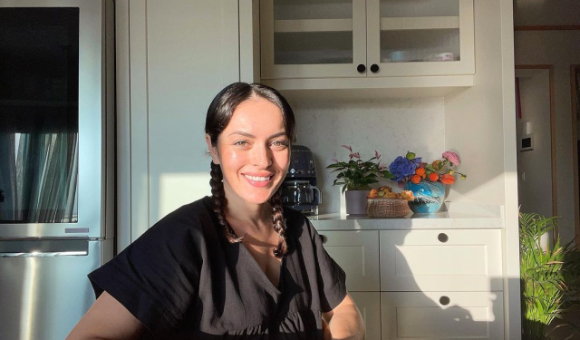 Ezgi Mola'ya verilen para cezası kararıyla ilgili Tan Taşçı hakkında dava açıldı