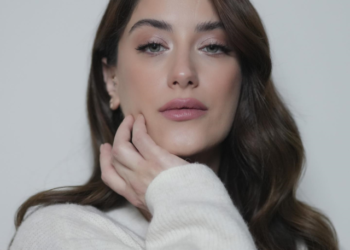 Hazal Kaya, kendisine hakaret ve küfür eden şahıs hakkında uzaklaştırma kararı aldırdı