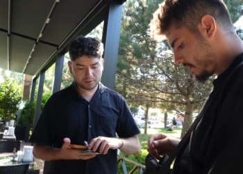 Kafalar ekibinden skandal hareket! Çalışanlarını kovup bir de o anları yayınladılar