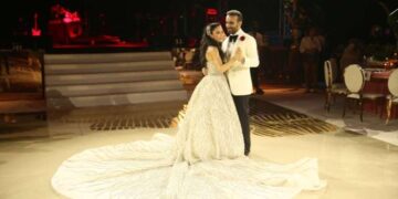 70 kiloluk gelinliği giymek için özel eğitim aldı