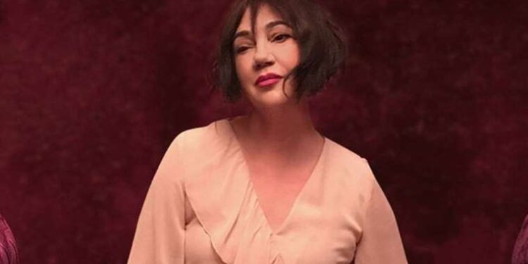 Nazan Öncel apar topar hastaneye kaldırıldı