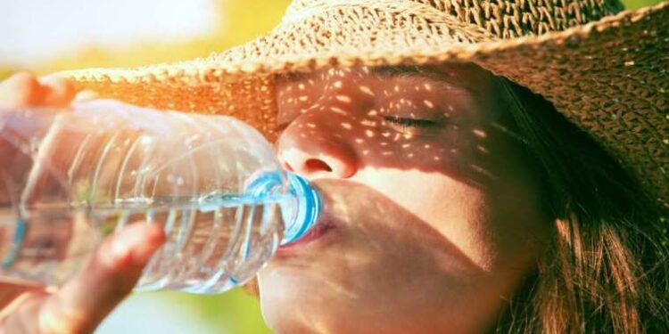 Uzmanlardan kritik uyarı: ‘Su içmek için susamayı beklemeyin’