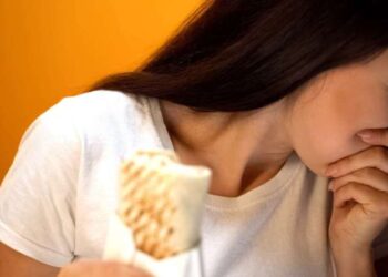 Uzmanlardan uyarı: ‘Sıcak havalarda tüketilen tavuklarda salmonella riski olabilir’