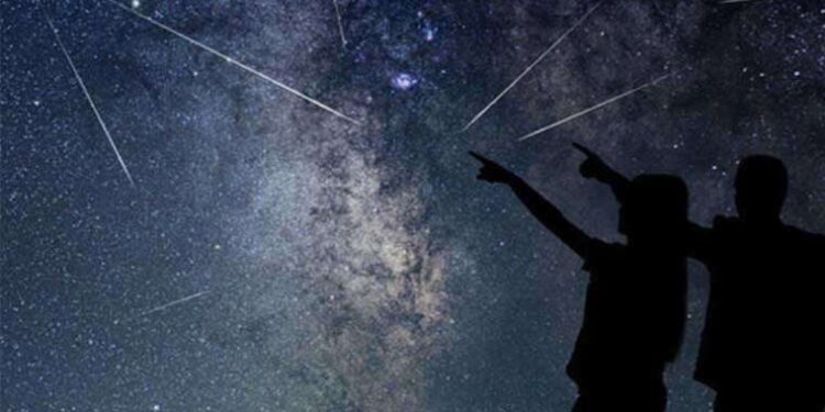 Yılın en etkileyici meteor yağmuruna saatler kaldı! Meteor yağmuru izlemek isteyenlere tavsiyeler…