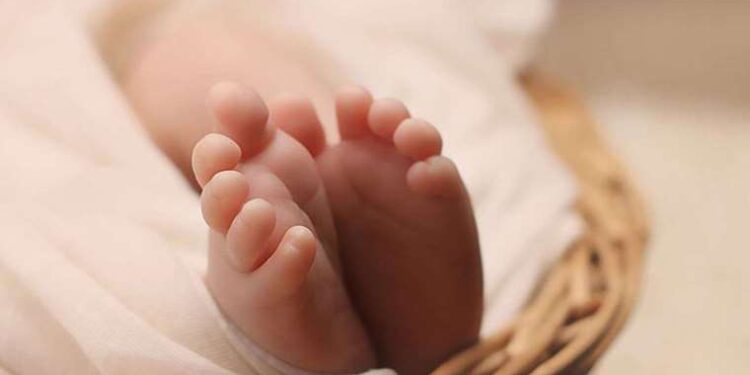 Bakımsız klima bebeğinizi zatürre yapabilir