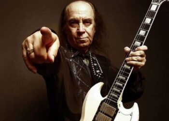 Kanat Atkaya, Erkin Koray’ın kendisine yazdığı mektubu paylaştı: Dikkat çeken ‘Cumhuriyet değerleri’ vurgusu