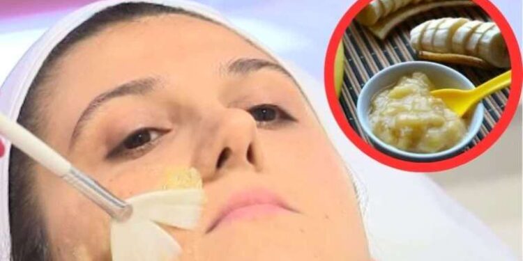 Sıkı ve parlak bir cilde sahip olmak için bu meyveyi kullanmanız yeterli! Yarım saatte yüzünüz ışıl ışıl parlayacak…