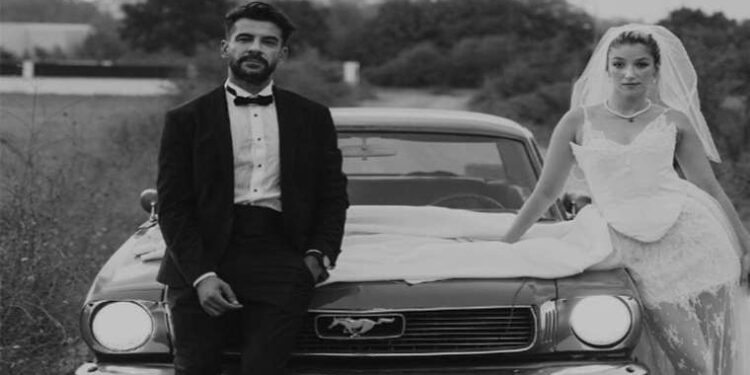Ünlü oyuncu evlendi: İşte o düğünden kareler!