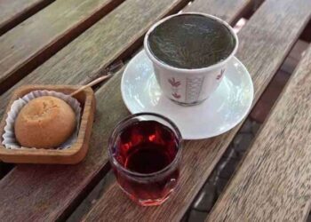 Bu kahve cezvede değil fincanda pişiyor… Dünyada telvesi batmayan tek kahve