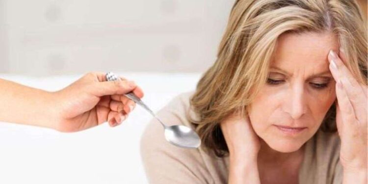 Sabah uyanınca 1 kaşık yerseniz… Tüm hastalıklara savaş açıyor!