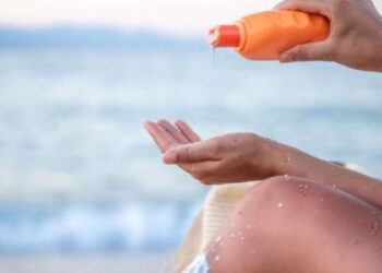 Faydası olduğu kadar zararı da var! Güneş kremi hakkında bilinmeyenler…