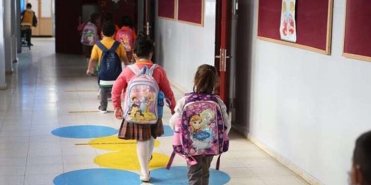 Çocukları okula giden ebeveynler dikkat: Eris varyantına karşı hazırlıklı olun