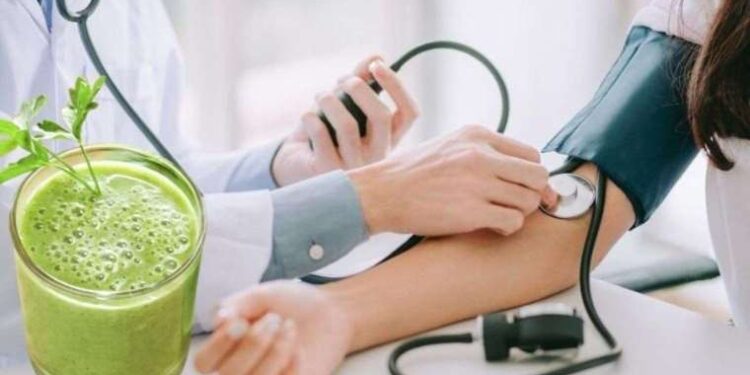 Bir bardağı tansiyonunuza savaş açacak! İşte tansiyonunuzu anında düşürecek karışımlar…