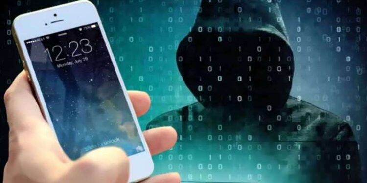Cep telefonlarında yeni ‘casus yazılım’ alarmı! ‘Sızması için tıklamanıza gerek yok…’ Uzmanlar nasıl korunacağımızı açıkladı