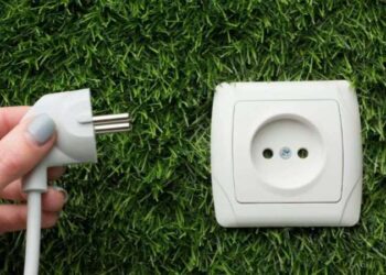 Bu tüyo ile elektrik faturanız yarıya inecek: Elektrik faturasını anında düşürecek yöntem