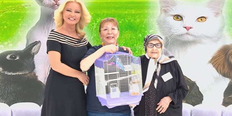 Müge Anlı, evden kaçan kuşu bulup sahibine kavuşturdu