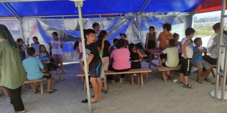 Sosyal Haklar Derneği, deprem bölgesinde yaz okulu düzenliyor