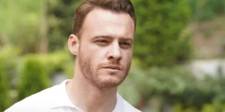 Oyuncu Kerem Bürsin apar topar hastaneye kaldırıldı!