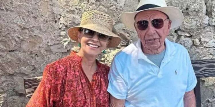 92 yaşındaki medya patronu Rupert Murdoch, Abramoviç’in eski kayınvalidesiyle sevgili oldu