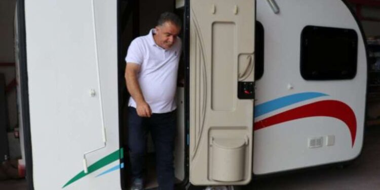 Kovid-19 salgınında iş değiştirip karavan üretimine başladı