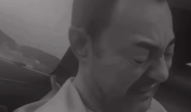 Kendi şarkısını dinleyen Serdar Ortaç, hüngür hüngür ağladı