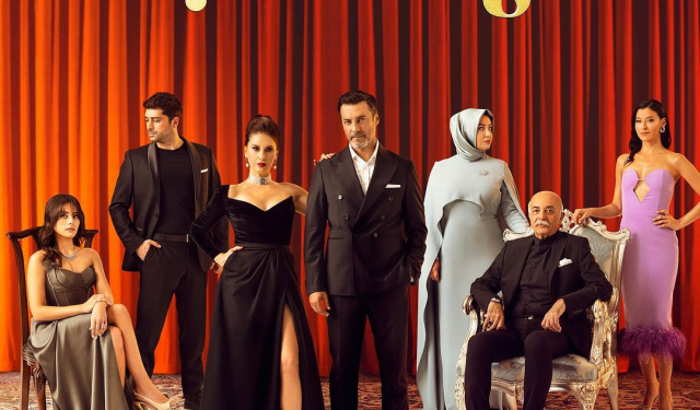 Kızılcık Şerbeti'nin 2. sezon afişinde Ceren Karakoç'un olmaması hayranlarını kızdırdı