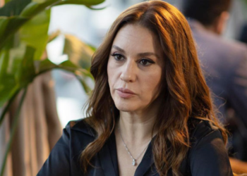 Oyuncu Evrim Alasya kendisine 'Fahişe' diyen takipçisini ifşa etti: Huzurunu kaçıracağım