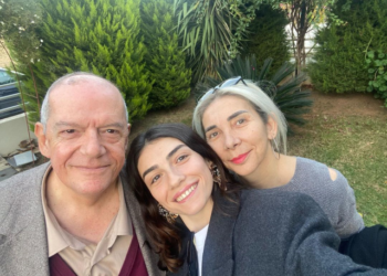 Oyuncu Hazar Ergüçlü'nün babası hayatını kaybetti