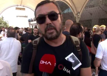 Usta oyuncu Ünal Silver, son yolculuğuna uğurlandı