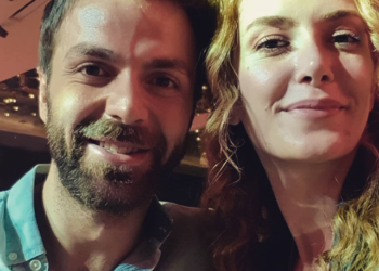 Partneri Bülent Emrah Parlak ile öpüşürken yakalanan Elit Andaç Çam, oyuncu eşinden boşandı