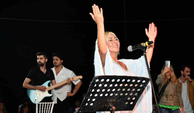 Sanatçı Yudum Tatar, Tufanbeyli Belediye Başkanlığı'na aday olacak