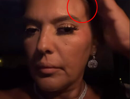 Şarkıcı Demet Akalın'ın bindiği tekne iskeleye çarptı