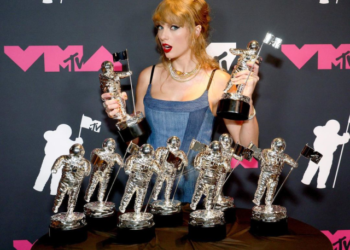 Taylor Swift MTV Video Müzik Ödülleri'nde 9 ödül kazandı