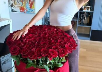 Türkiye Güzeli Şevval Şahin'e sevgilisinden devasa doğum günü çiçeği: Bacak boyum kadar