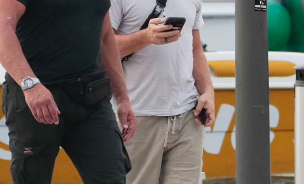 Ünlü oyuncu Leonardo DiCaprio, 28 yaşındaki modelle görüntülendi