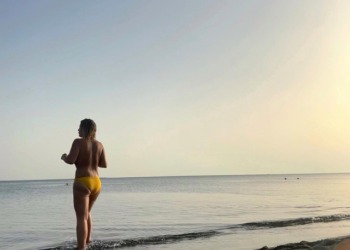 Ünlü Oyuncu Pelin Öztekin, 6 Ayda 53 Kilo Verdi ve Tatil Fotoğrafını Paylaştı