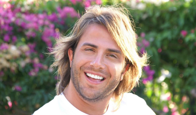 Ünlü sanatçı Gökhan Sezen, kısmi felç geçirdi