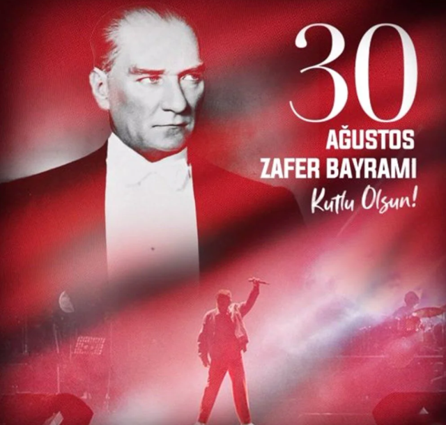 Ünlülerden 30 Ağustos Zafer Bayramı Kutlamaları