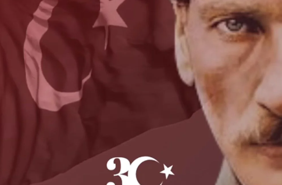 Ünlülerden 30 Ağustos Zafer Bayramı Kutlamaları