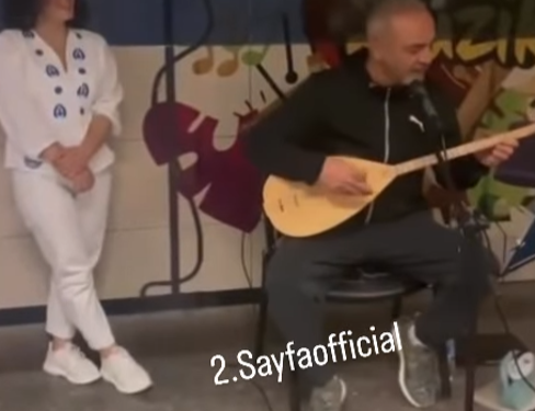 Yılmaz Erdoğan metroda sazı eline alıp türkü söyledi