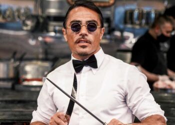 Nusret, Dubai restoranında kesilen fişi yayınladı!