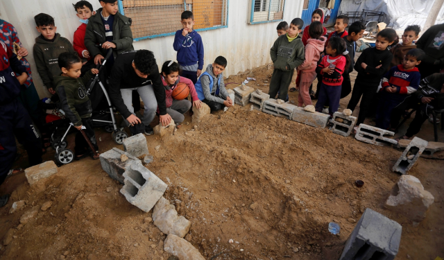 İsrail saldırılarında ölen Filistinlilerin sayısı 25 bine dayandı