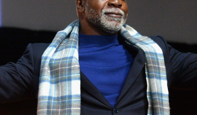 Rocky serisinin unutulmaz ismi Carl Weathers, vefat etti